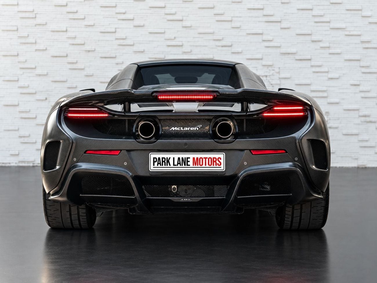 McLaren 675LT COUPE