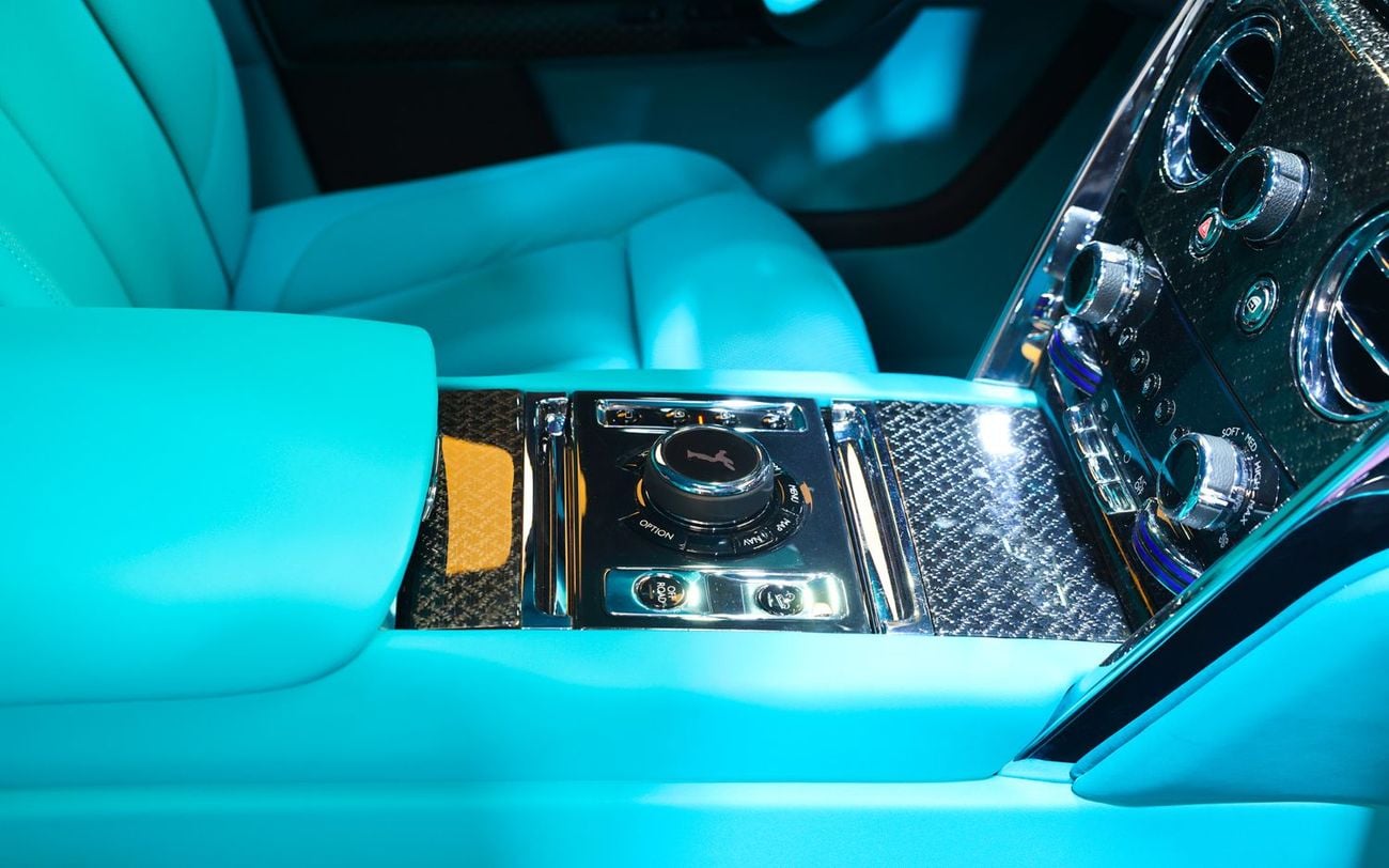 رولز رويس كولينان 2019 Rolls Royce Cullinan Black Badge