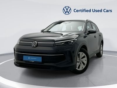 فولكس واجن تيجوان LIFE تيجوان لايف 1.4 لتر | كاميرا الرؤية الخلفية | شاشة عرض رقمية | نظامي Apple CarPlay و Android Auto | 