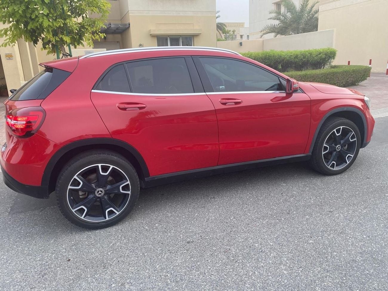 Mercedes Benz GLA250 STD