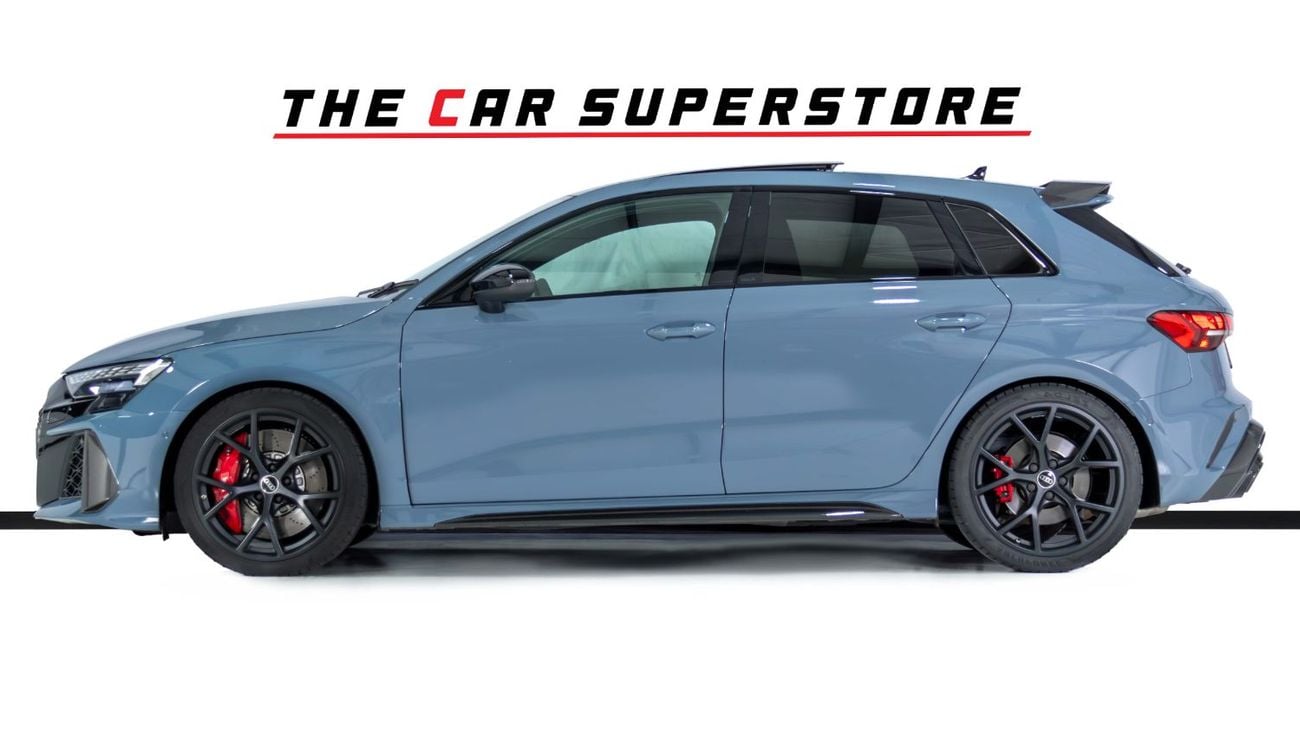 Audi RS3 TFSI quattro 2.5L Sportback Al Nabooda warranty Service Contract-Carbon RS Bucket Seats-Special Colo