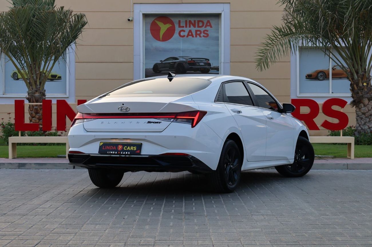 Hyundai Elantra Hyundai Elantra Comfort 2023 GCC under Agency Warranty with Flexible Down-Payment/ Flood Free.