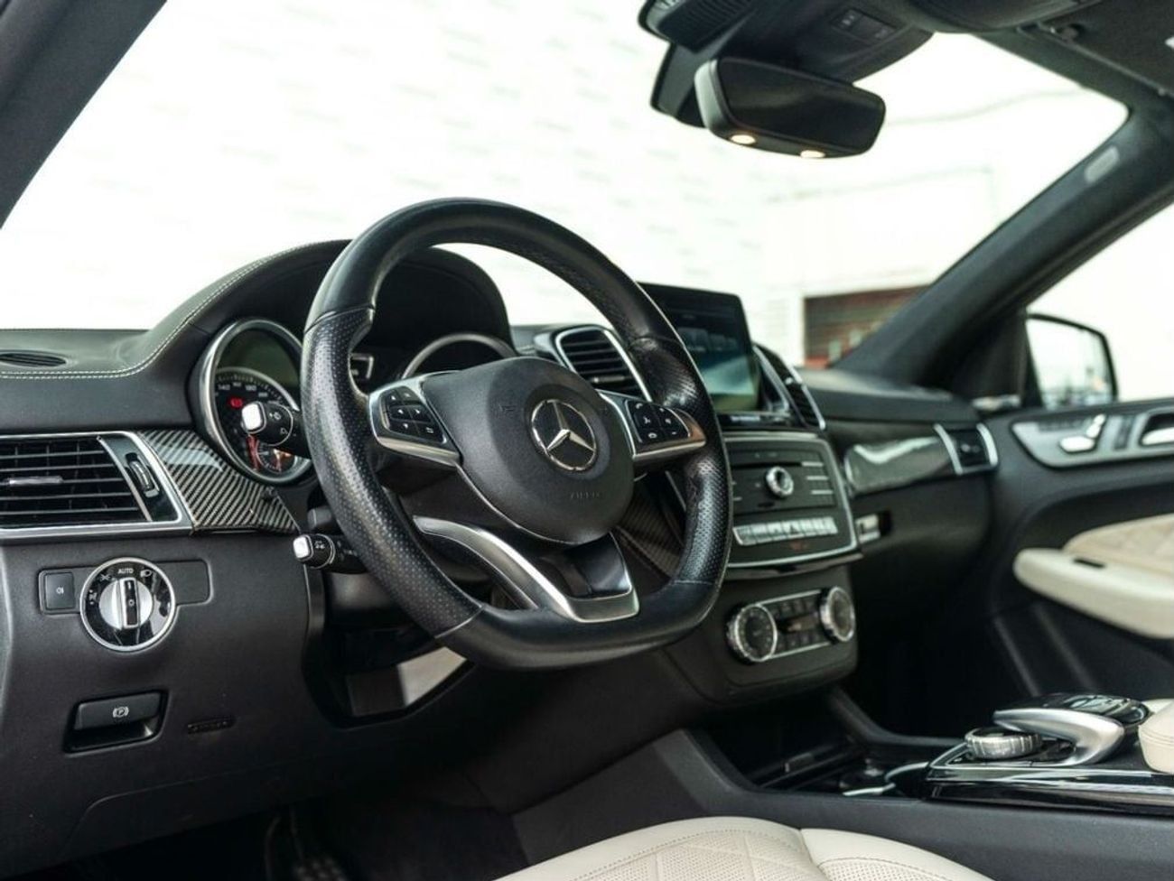 مرسيدس بنز GLE 43 AMG Coupe 3.0L