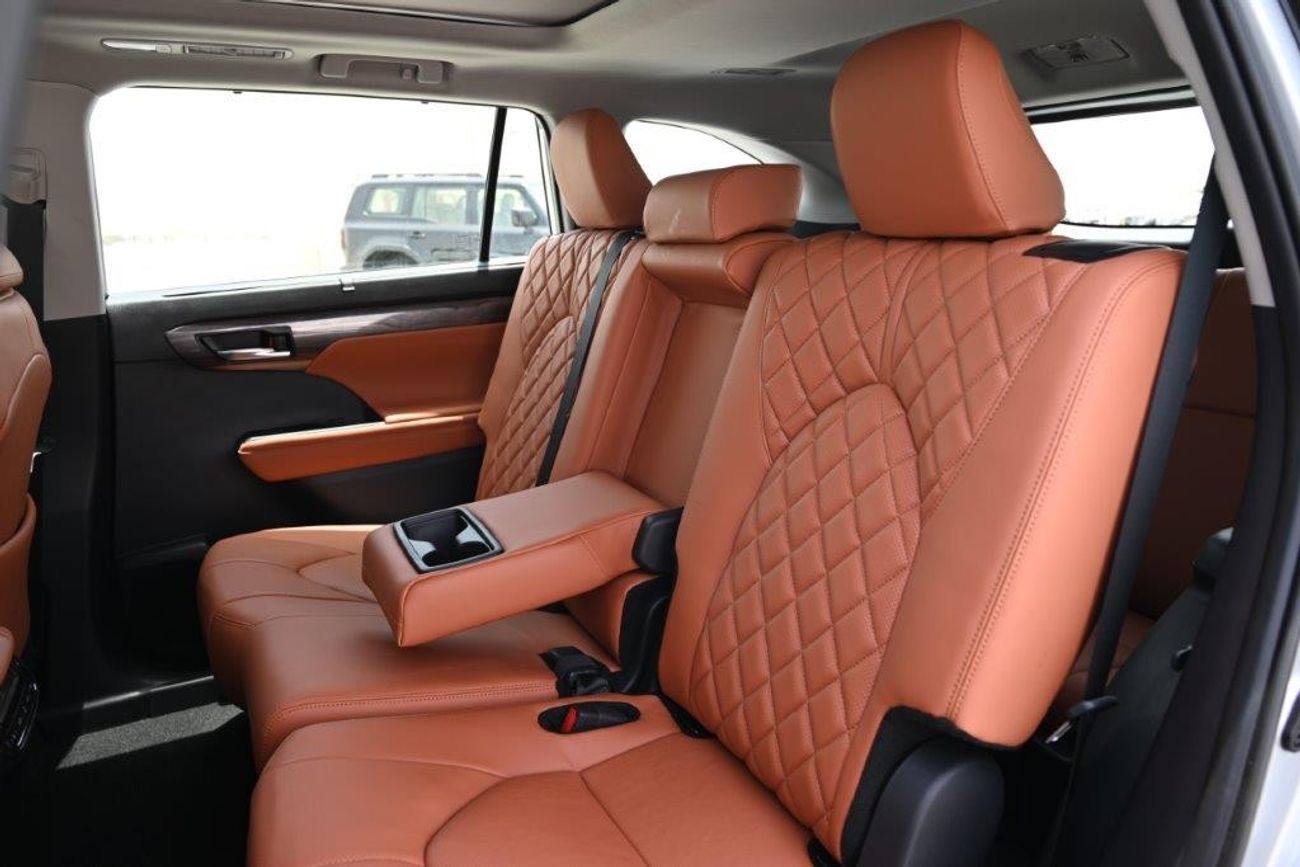 Toyota Highlander Limited Hybrid 2.5L E-AWD 7-Seater Automatic