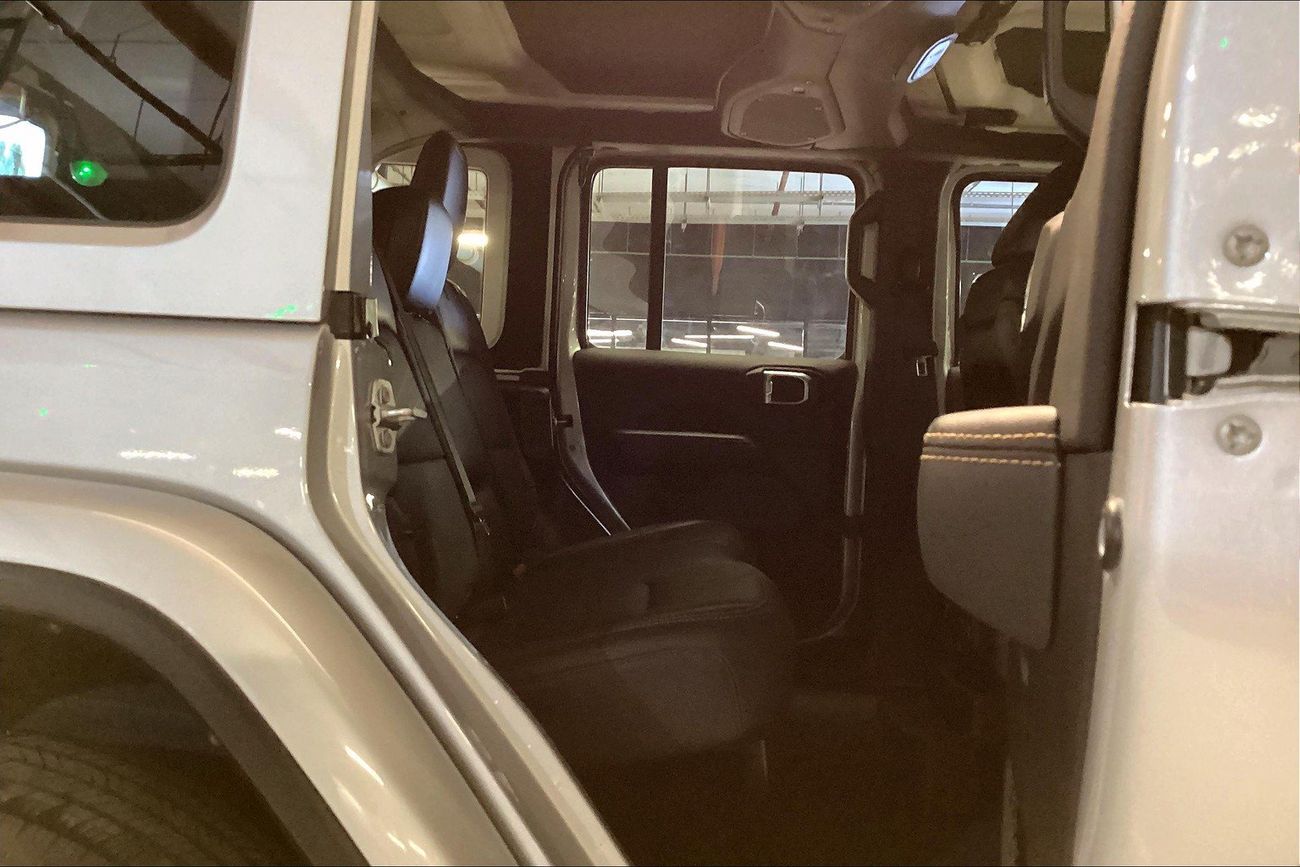 Jeep Wrangler Sahara Unlimited | National Day Celebration | Guaranteed Warranty | 0 Down Payment