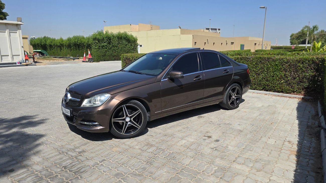 مرسيدس بنز C200 L