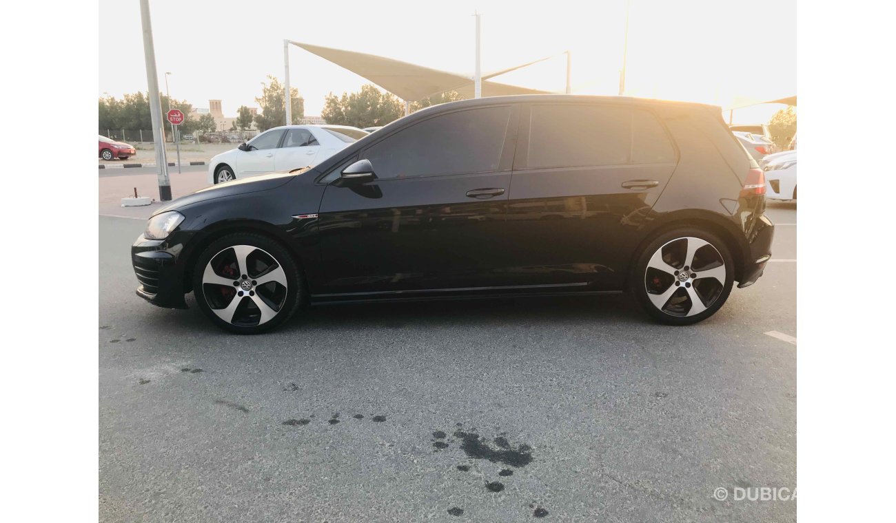 Volkswagen Golf سياره نظيفه جدا بحاله ممتازه بدون حوادث ضمان شاسيه جير ماكينه