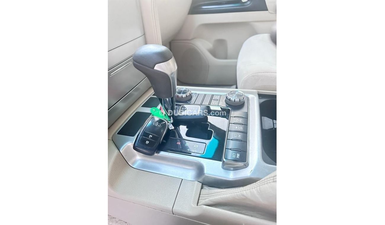 Toyota Land Cruiser 4.5L GXR TURBODIESEL V8 AUTOMATIC TRANSMISSION