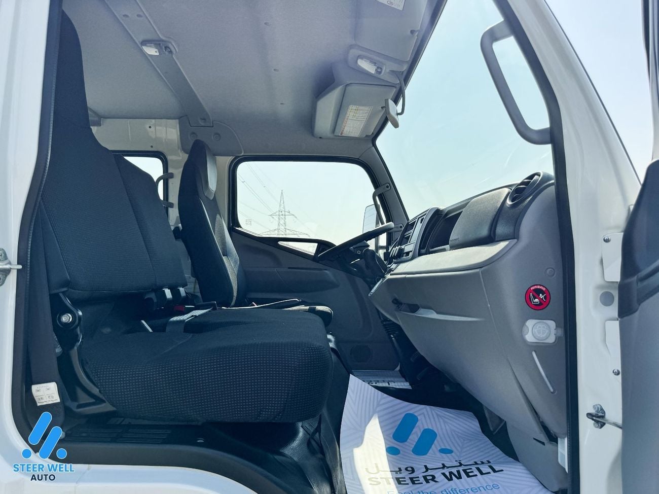 Mitsubishi Fuso Canter 3.0L RWD Dual Cab Diesel Cargo Truck Body | White