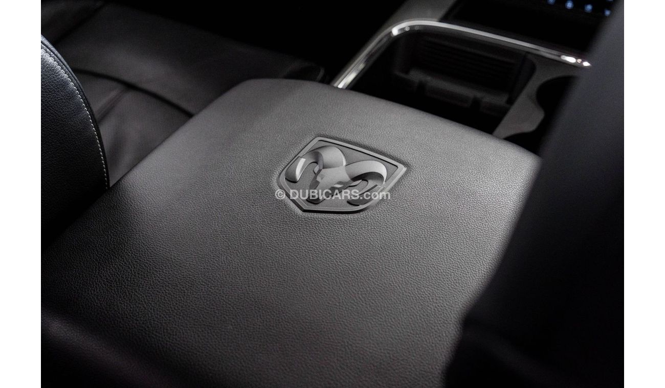 RAM 1500 2020 Dodge Ram Laramie Double Cab / Full Dodge Service History