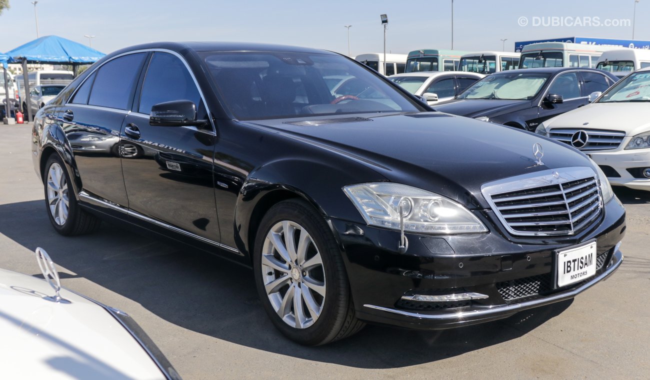 مرسيدس بنز S 550