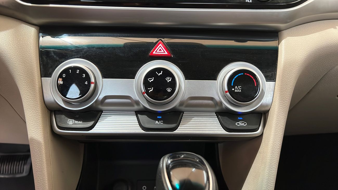 Hyundai Elantra 1600