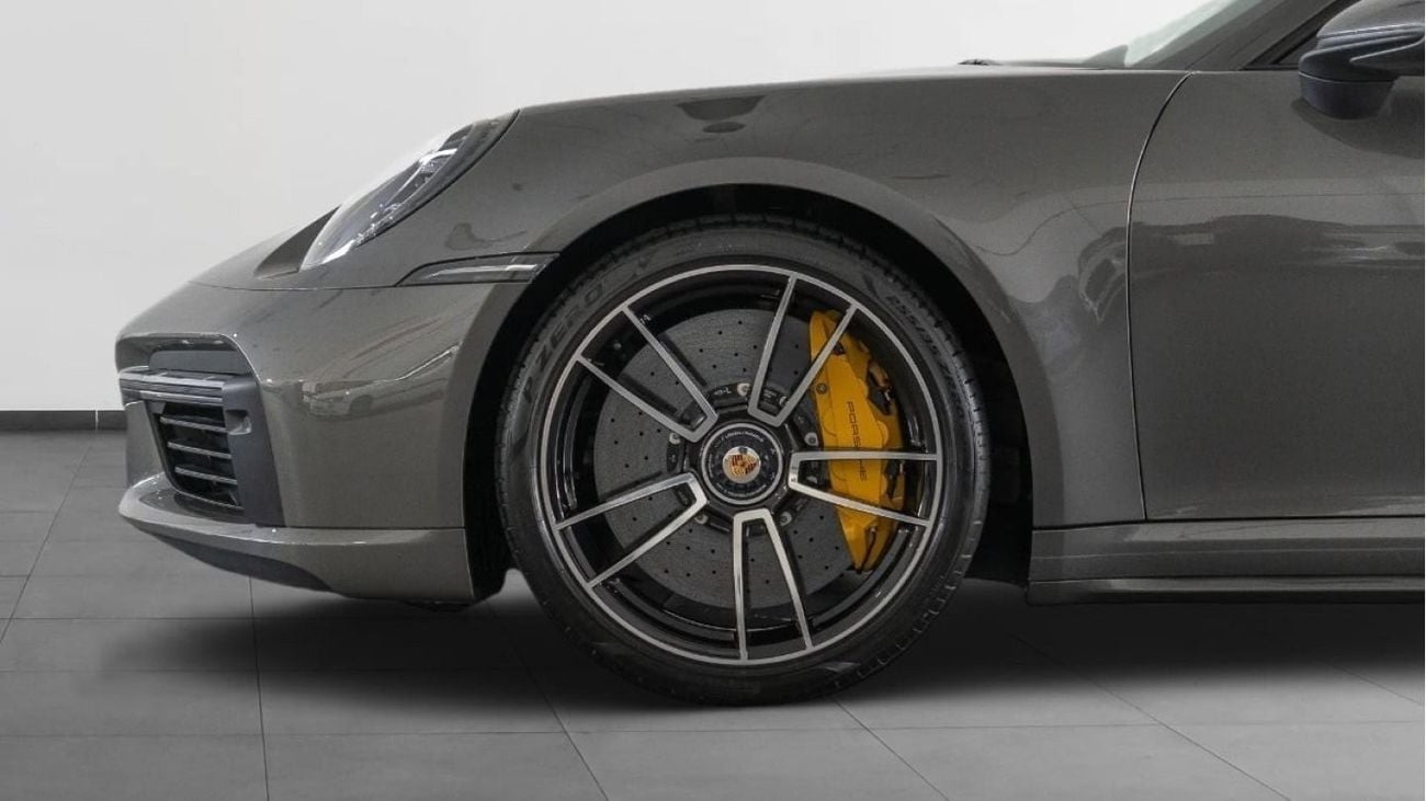 بورش 911 2024 Porsche 911 Turbo S / Sports Chrono Plus / Full-Service History/ Porsche 5 Year Warranty