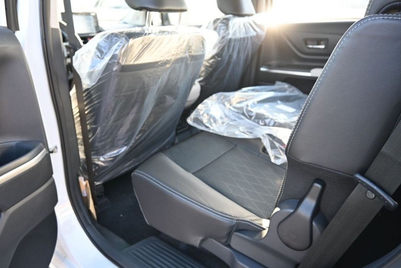 تويوتا فيلوز Toyota VELOZ 1.5L Petrol, FWD, SUV, 5 Doors, Push Start, Rear Parking Sensors, 7 Seater, Rear Camera