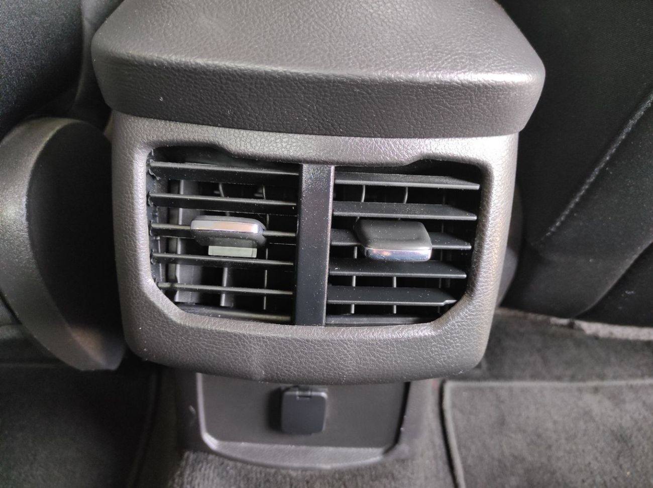 Ford Fusion SE 2.0L Ford fusion 2015 Gcc V4 full options no1