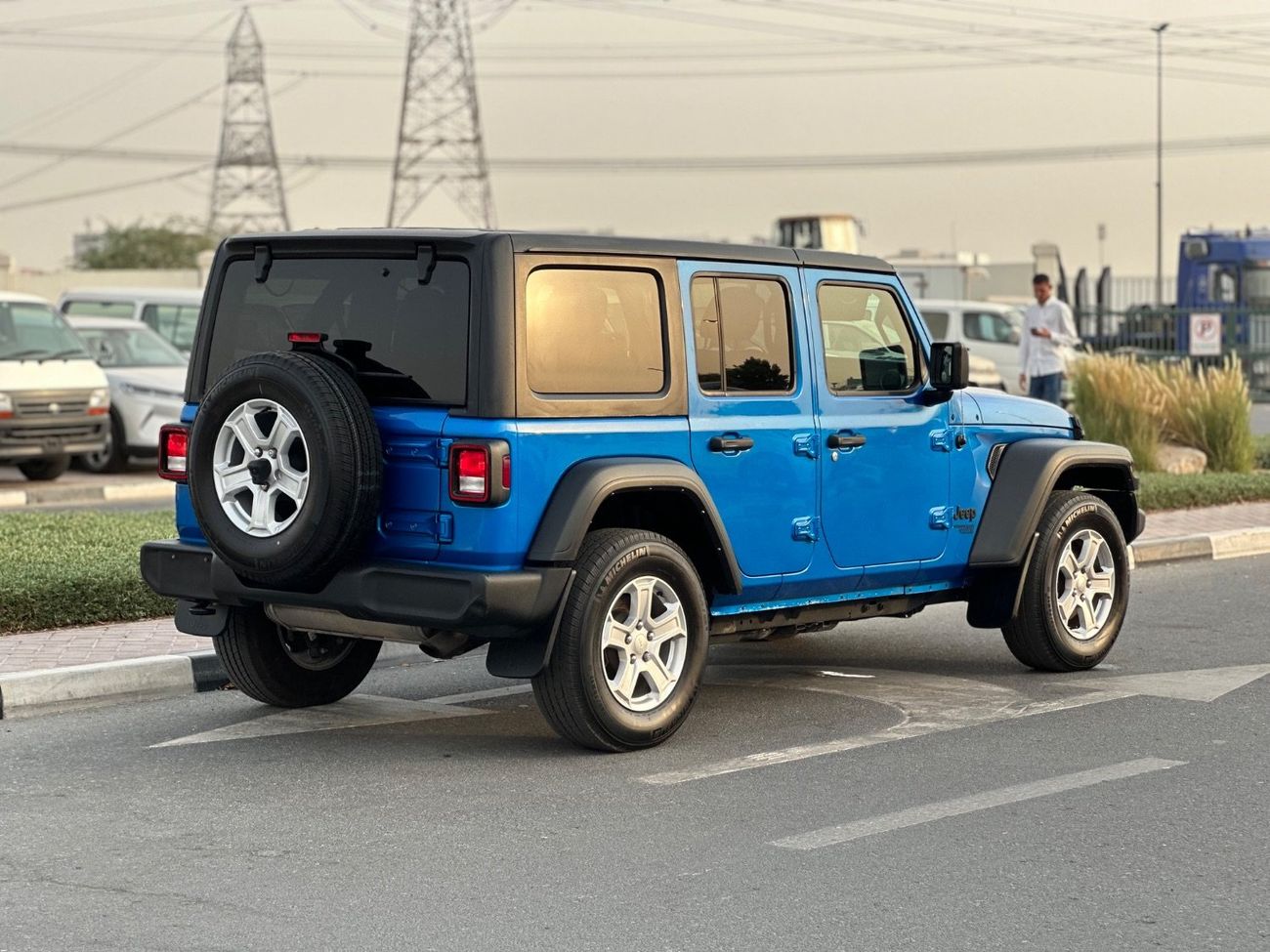 Jeep Wrangler Unlimited Sport S 2.0L A/T Unlimited Sport  2.0L Full Option