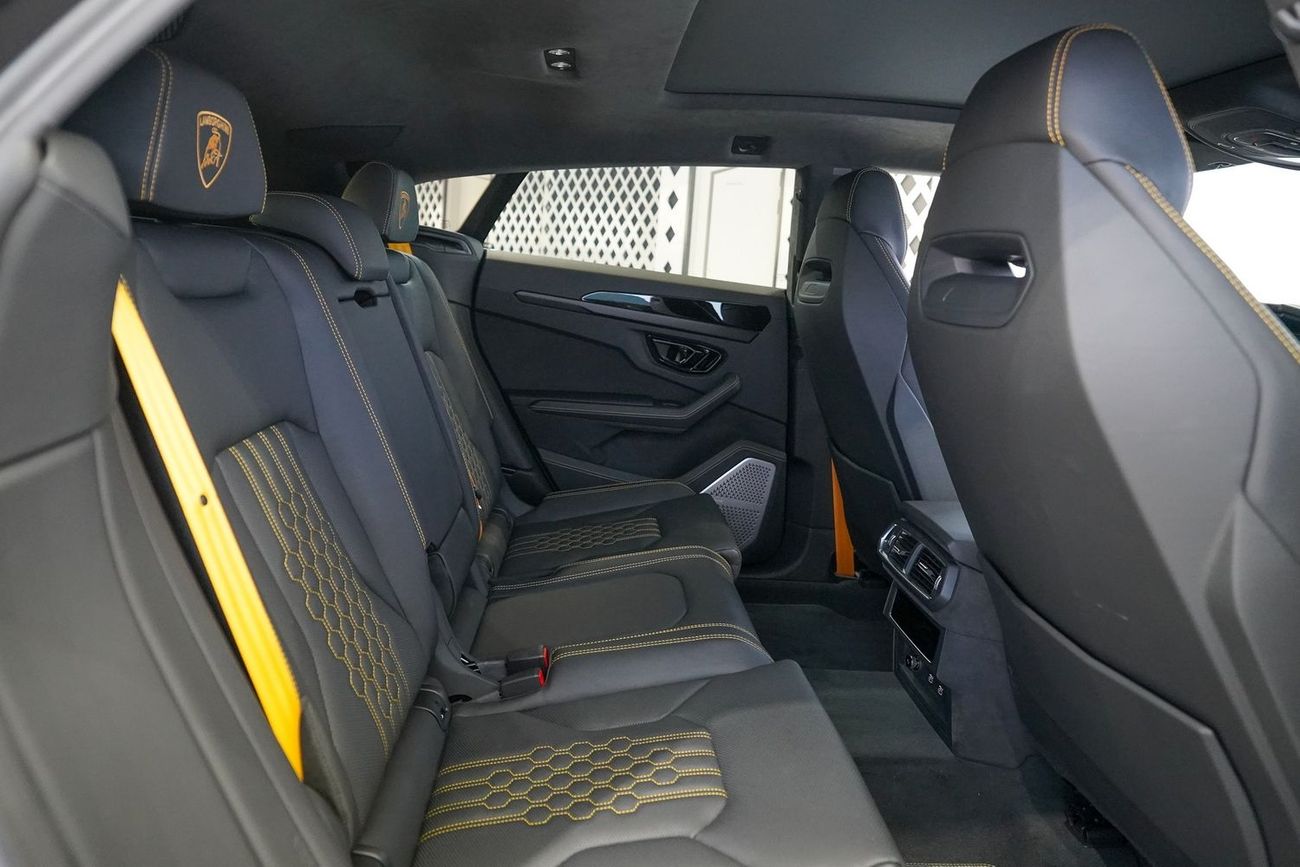 Lamborghini Urus STD 4.0T V8 SE