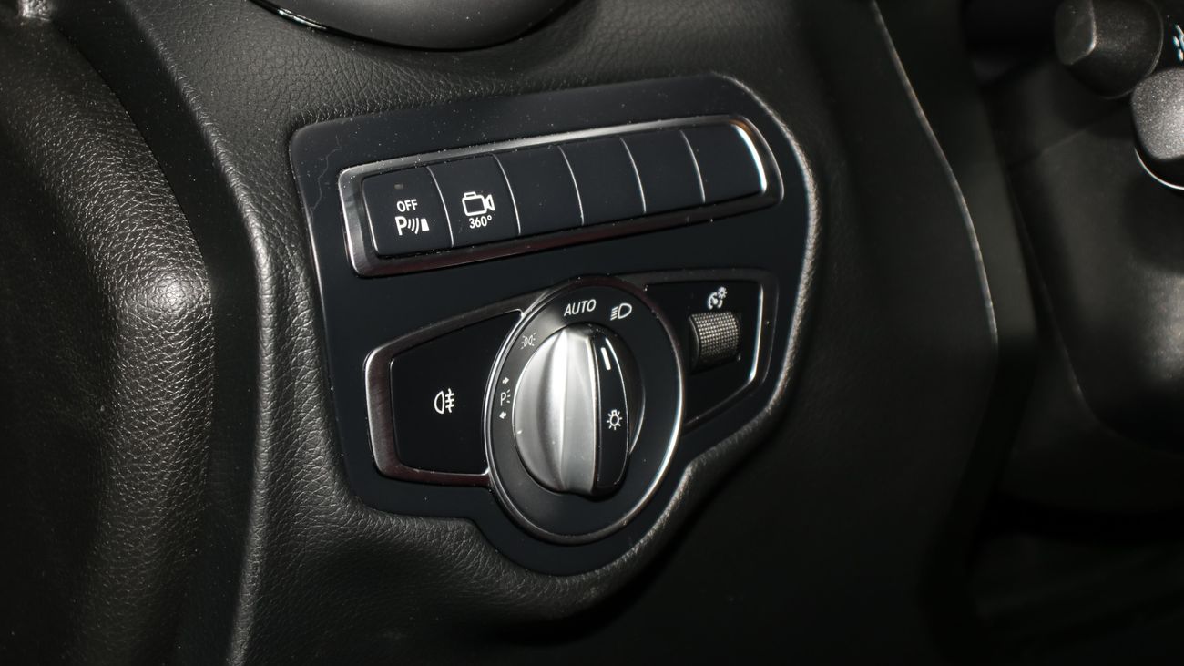 Mercedes-Benz GLC 300 AMG