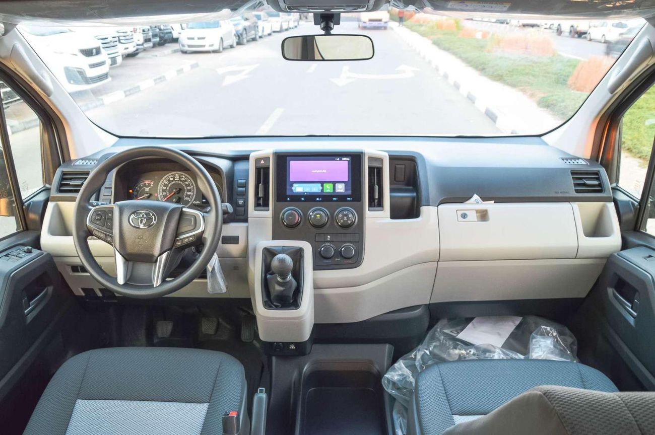 Toyota Hiace TOYOTA HIACE 2.8L FWD DIESEL MINIVAN 2026