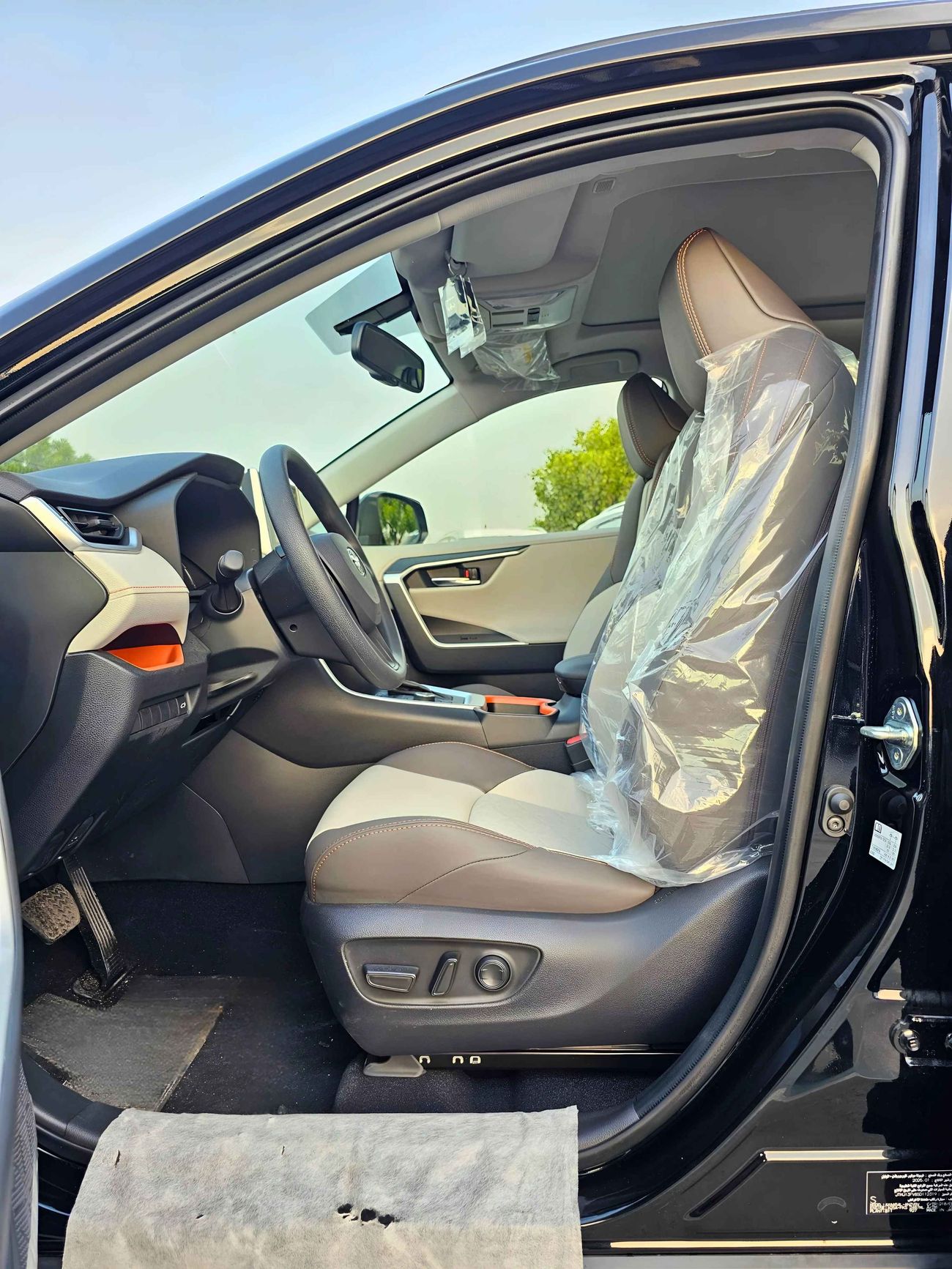 تويوتا راف ٤ Adventure, Full Option 2.5L / AWD With Panoramic Roof, Driver Power Seat  (CODE #  RADVP)