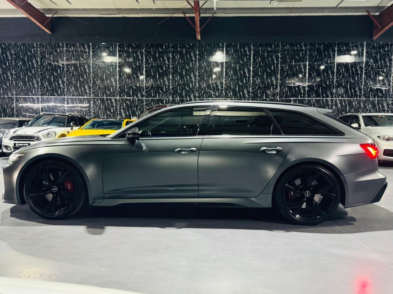 Audi RS6 quattro 4.0L 2021 Audi RS6 Quattro Sportback, Warranty, Carbon Fiber Package, Full Options, 591HP