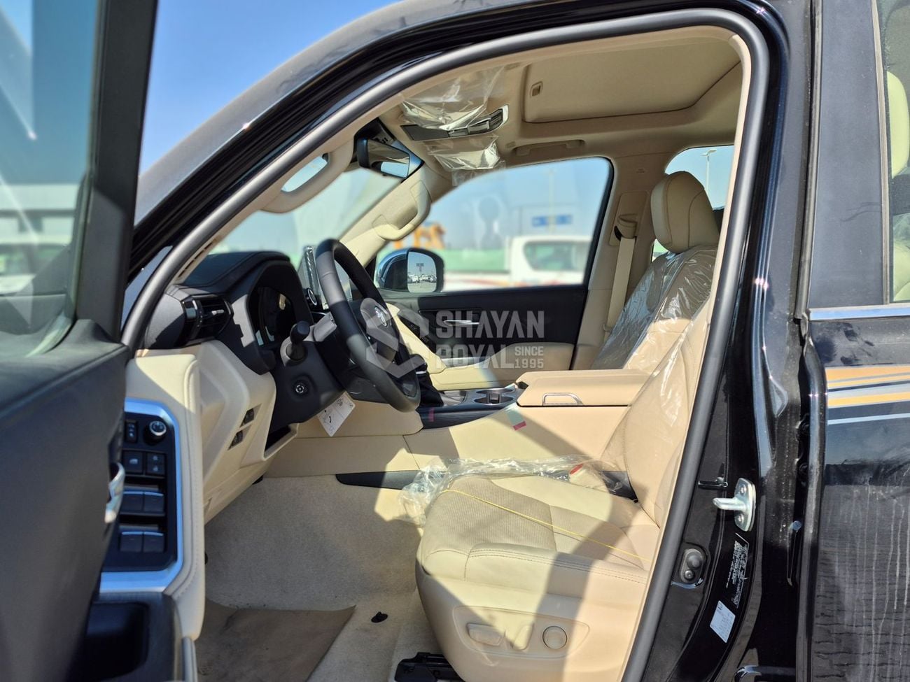 تويوتا لاند كروزر LC300 VXR-FULL OPTION 3.5L HEV 457TT AT | 7-SEATS | JBL | 360 CAMERA | SOFT DOOR CLOSING| 2026MY