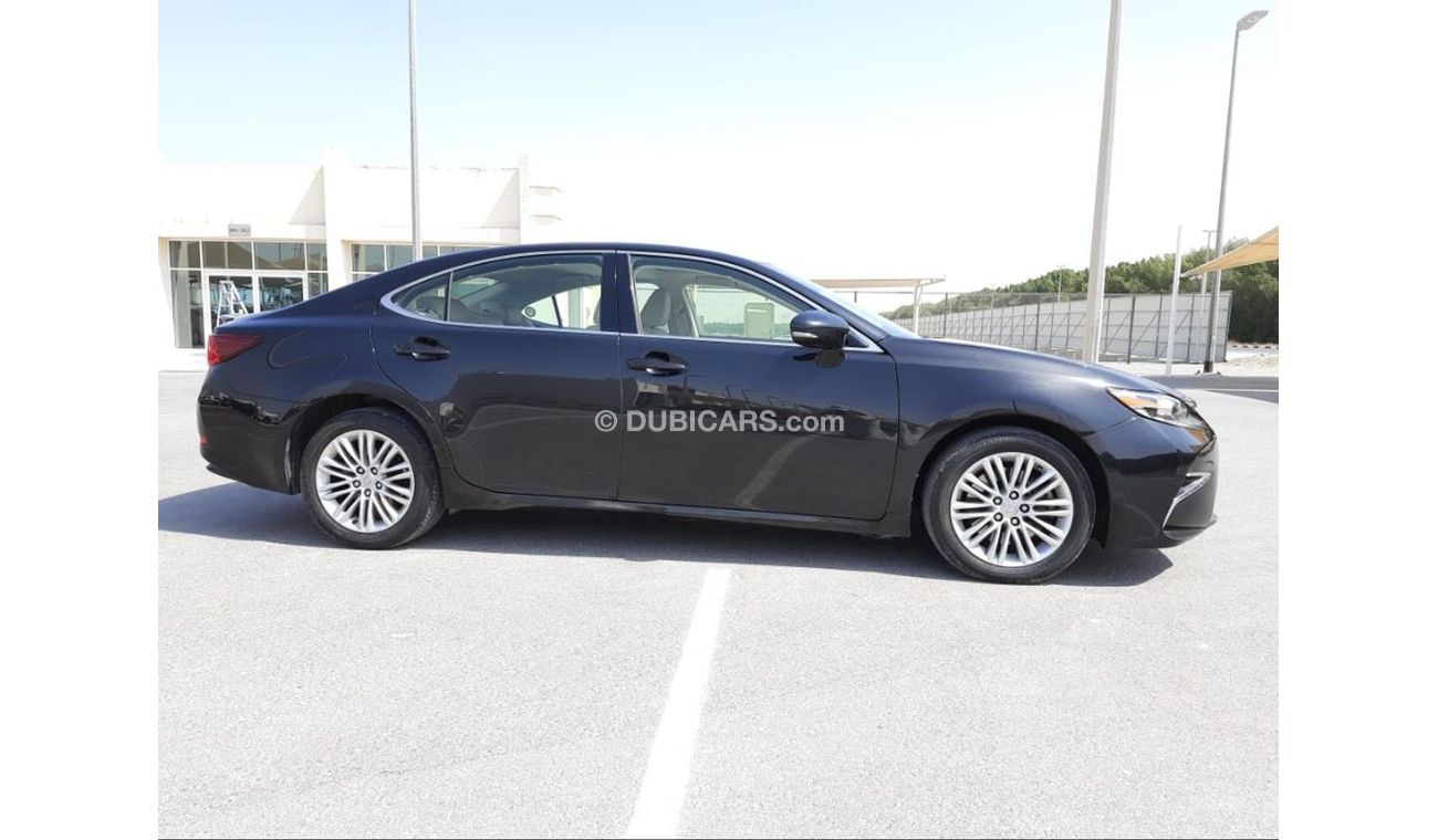 Lexus ES350 Lxsus ES 350 2017 g cc full options