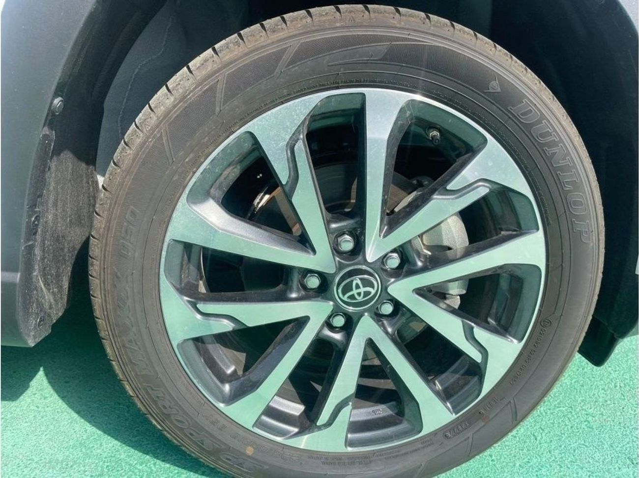 تويوتا كورولا كروس NEW 2023 TOYOTA COROLLA CROSS 2.0L FULL OPTION