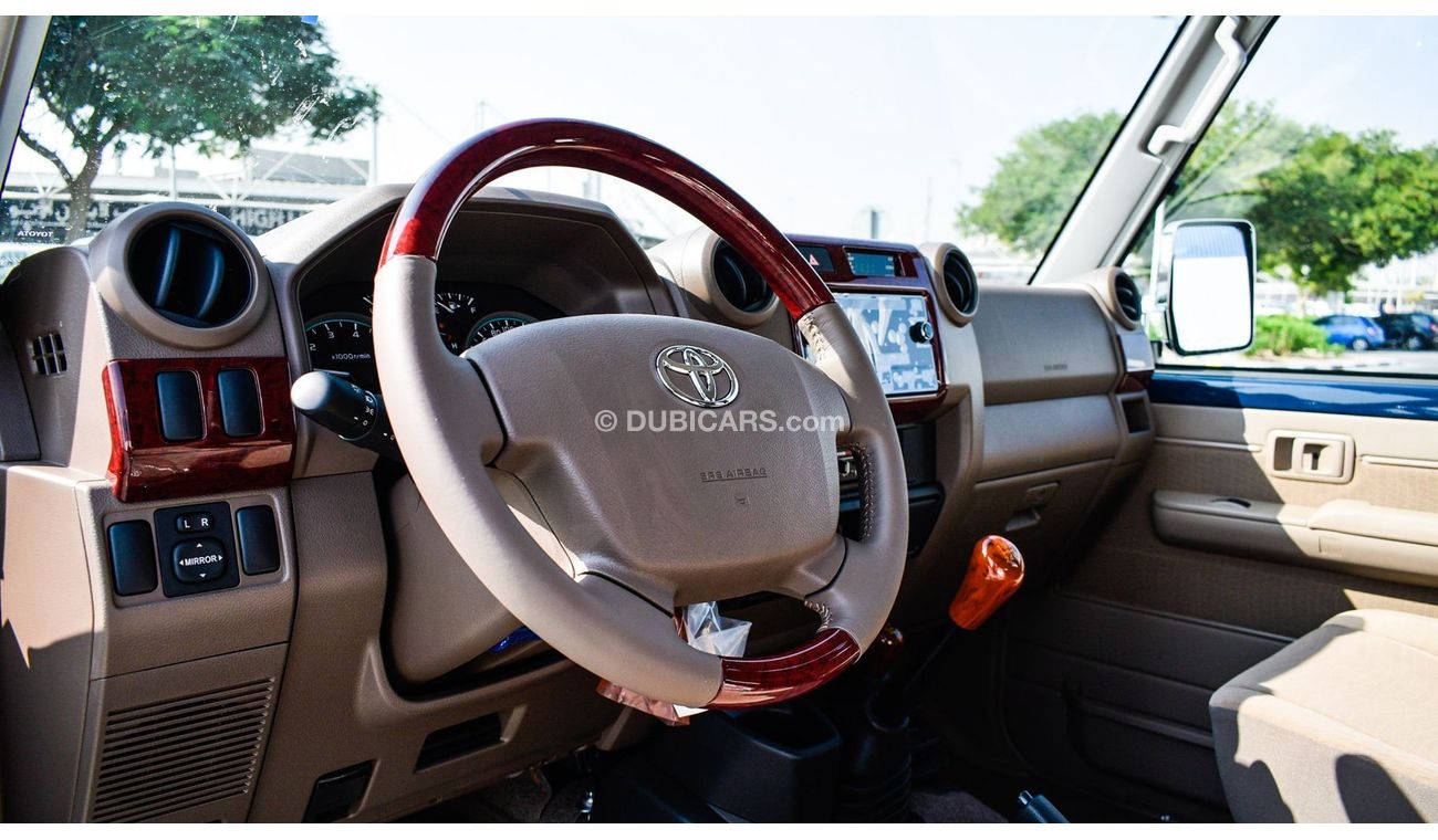 Mitsubishi Canter Van