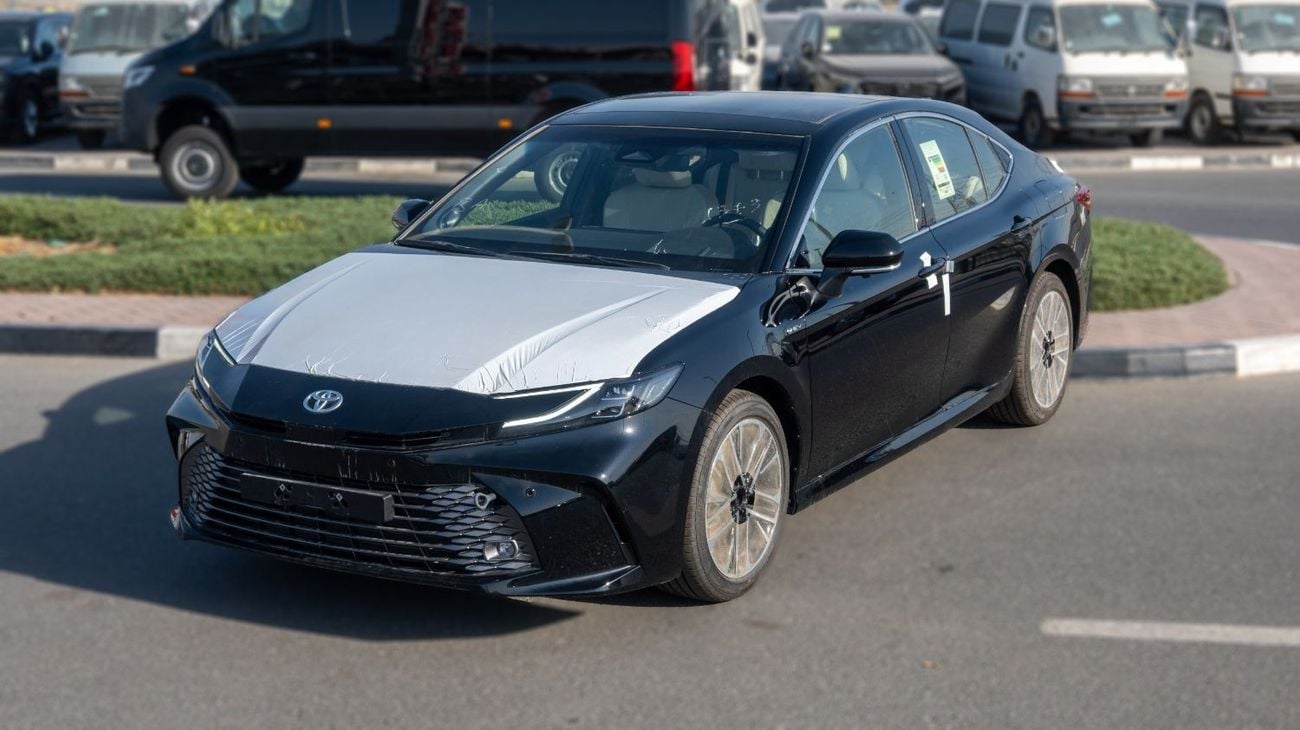 Toyota Camry limited 2.5L Hybrid