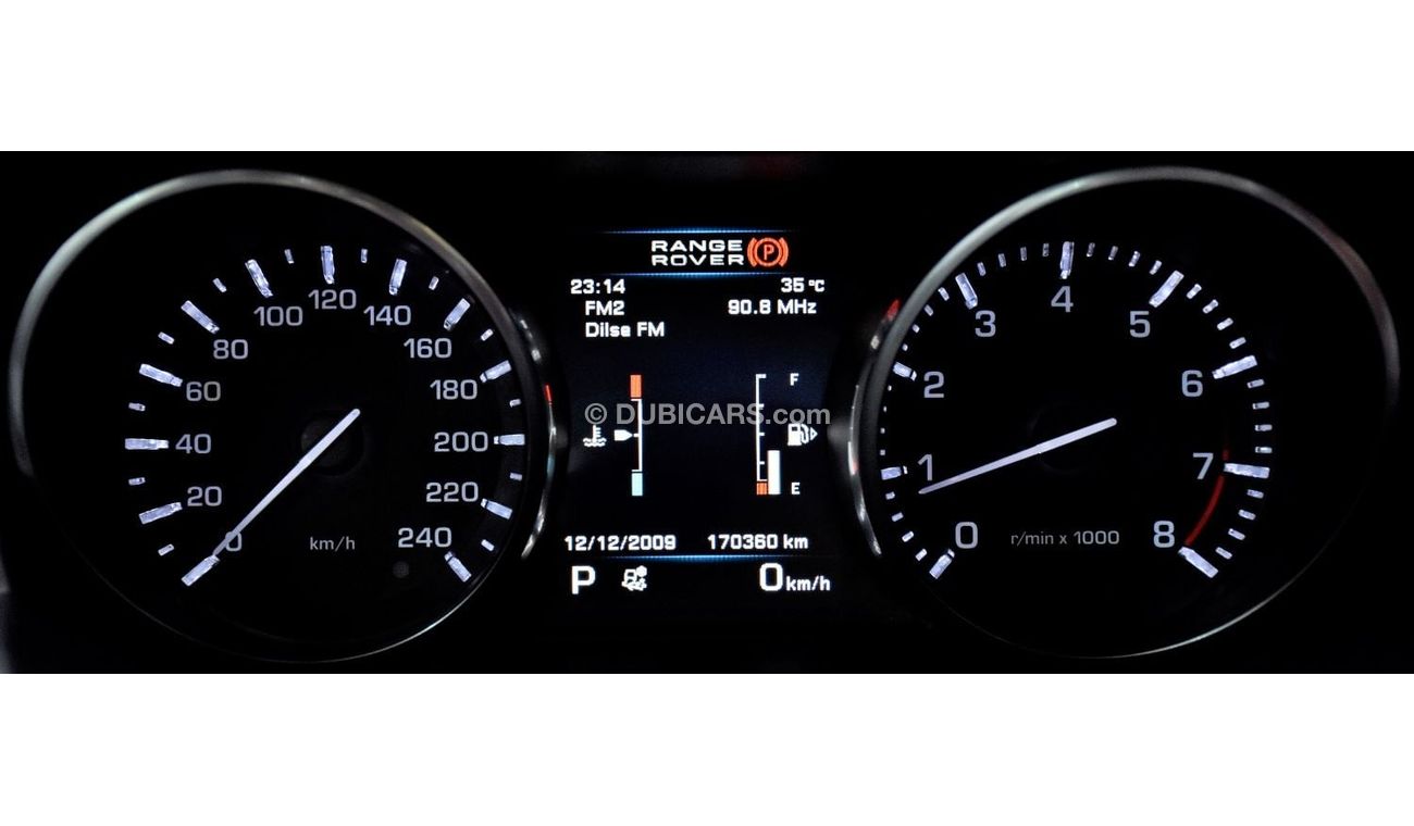 لاند روفر رانج روفر إيفوك EXCELLENT DEAL for our Land Rover Range Rover EVOQUE ( 2013 Model ) in White Color GCC Specs