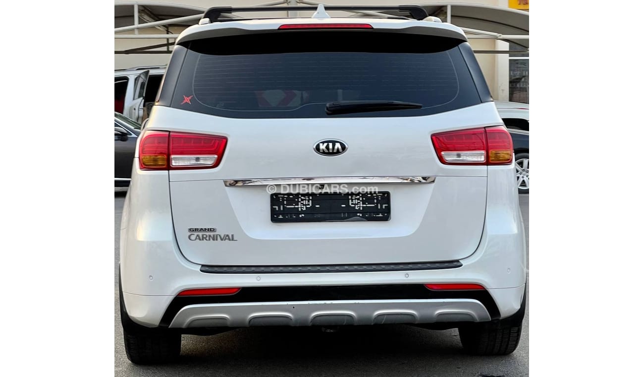 كيا كارنيفال كيا كرنفال 2016 خليجي فل أوبشن بحالة ممتازة بدون حوادث