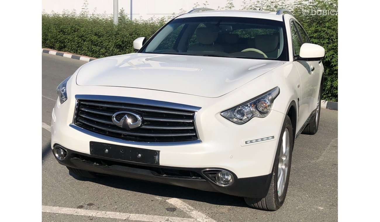 Infiniti FX37 FULL OPTION  V6 3.7 ONLY 970X60 MONTHLY EXCELLENT CONDITION UNLIMITED KM WARRANTY