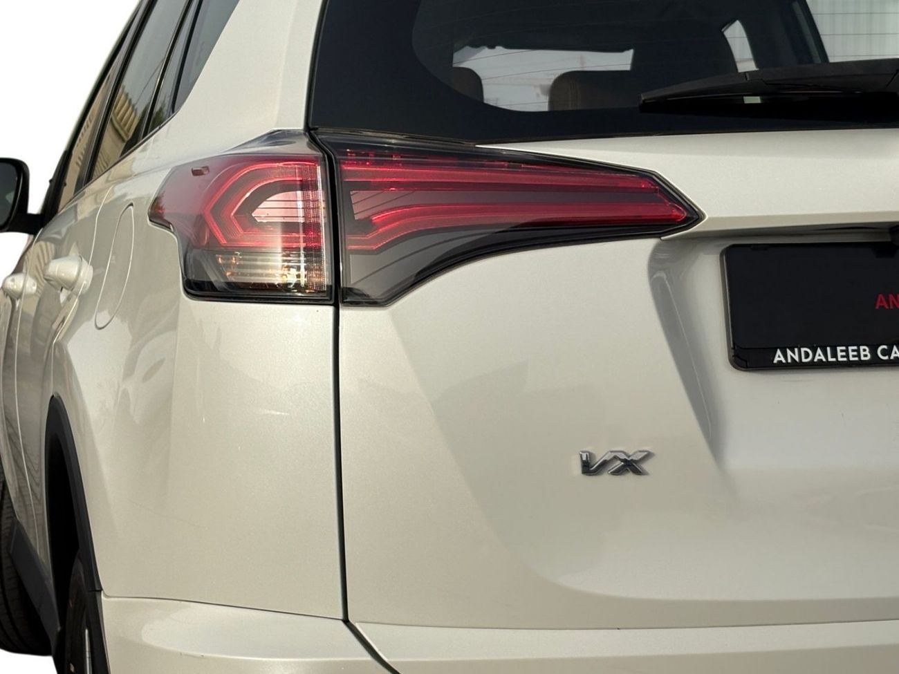 تويوتا راف ٤ EID SALE | 1 YEAR FREE WARRANTY | TOYOTA RAV4 VX | 2.5L I4 | 2018 | GCC SPECS