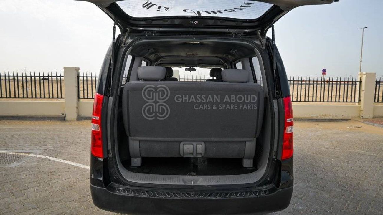 هيونداي H-1 2.5L, GL, 12 Seater, Manual Transmission, MY 2020