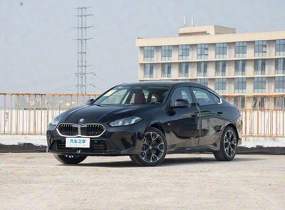 BMW 225i Active Tourer BMW 225L / 0km / black / chinese