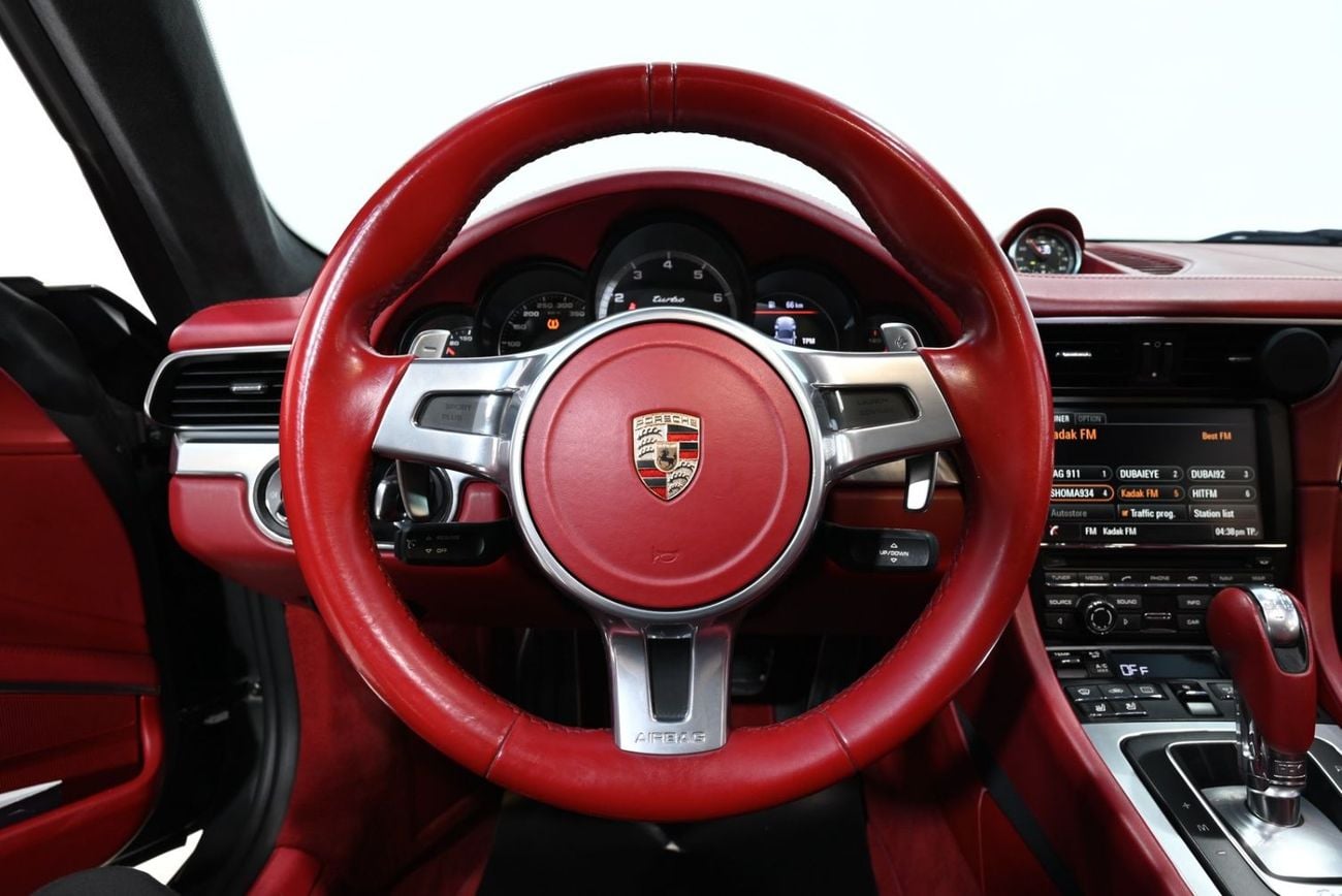 Porsche 911 TURBO 2014 Porsche 911 Turbo, Porsche Service History, Excellent Condition, GCC