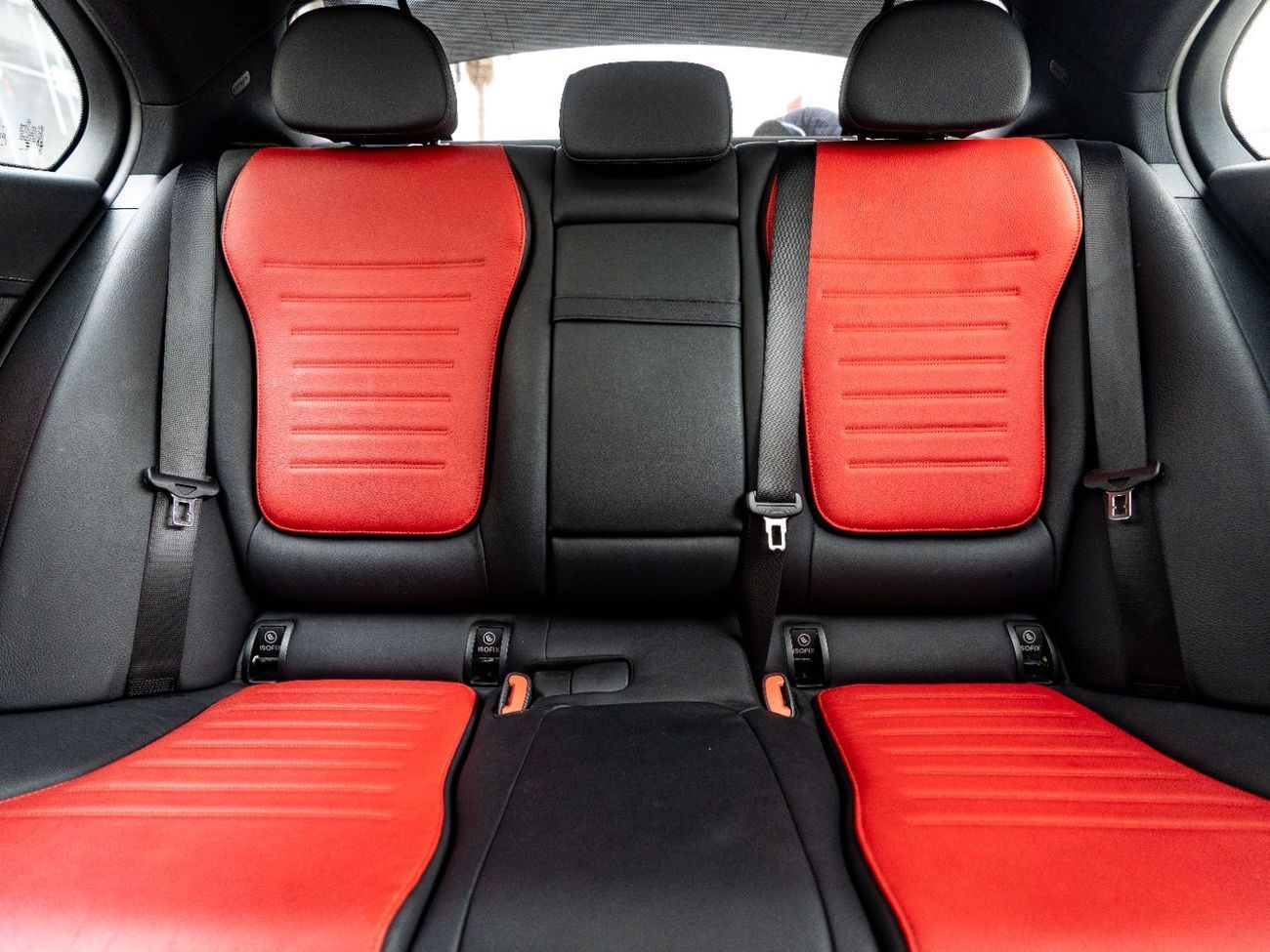 مرسيدس بنز C 200 Premium 2.0L