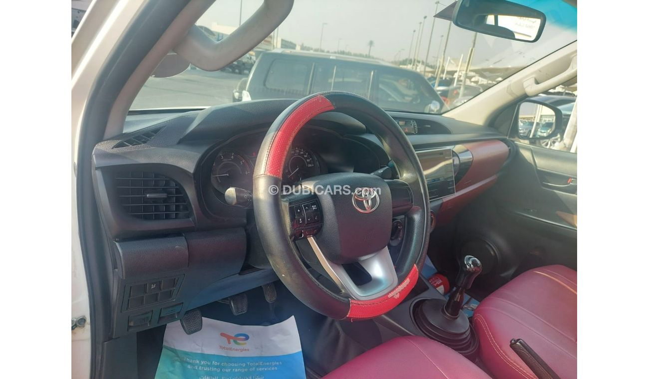 Toyota Hilux DC 2.4L 4WD DIESEL MANUAL TRANSMISSION