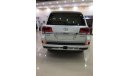 Toyota Land Cruiser VX.R 5.7 بسعر مميز