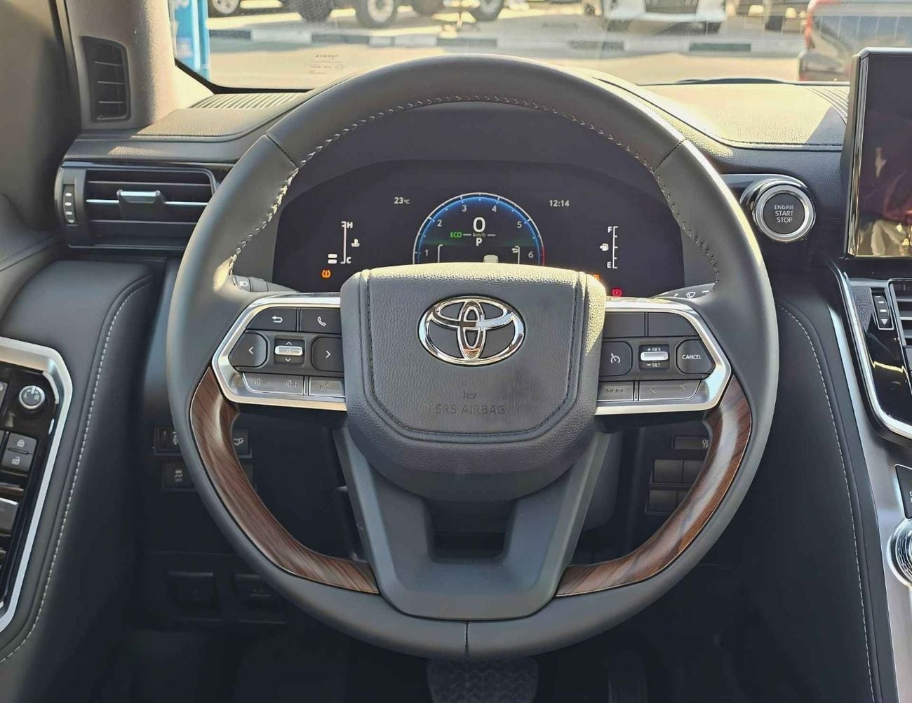 تويوتا لاند كروزر GXR TWIN TURBO /3.5L V6 PETROL/REAR ENTERTAINMENT SCREEN /SUNROOF/FRONT PWR SEATS (CODE#GXR3M2)