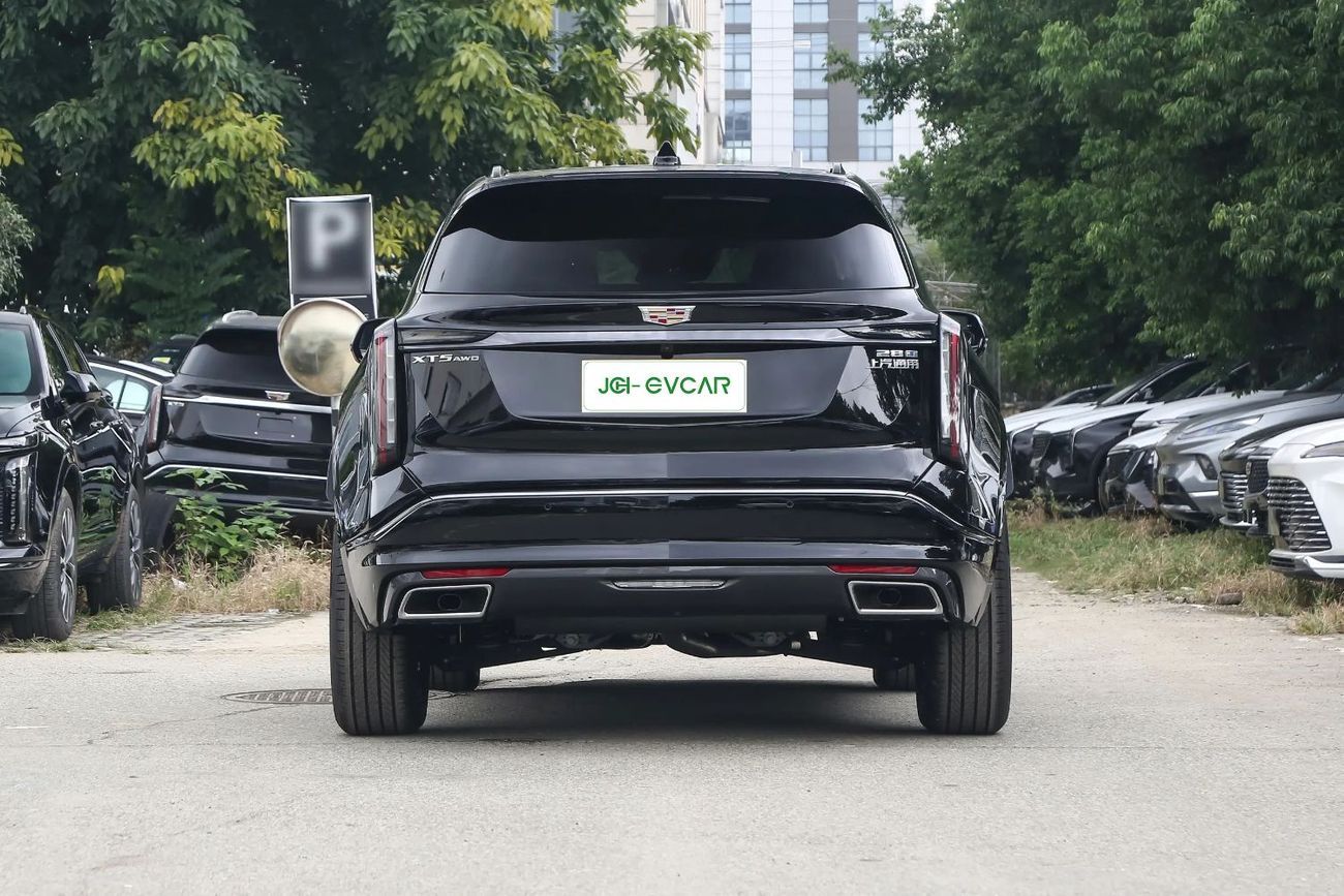 Cadillac XT5 2026 Model 28T All-Wheel Drive Luxury Edition