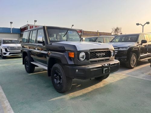 Toyota Land Cruiser 70 Hard Top 4.0L AWD