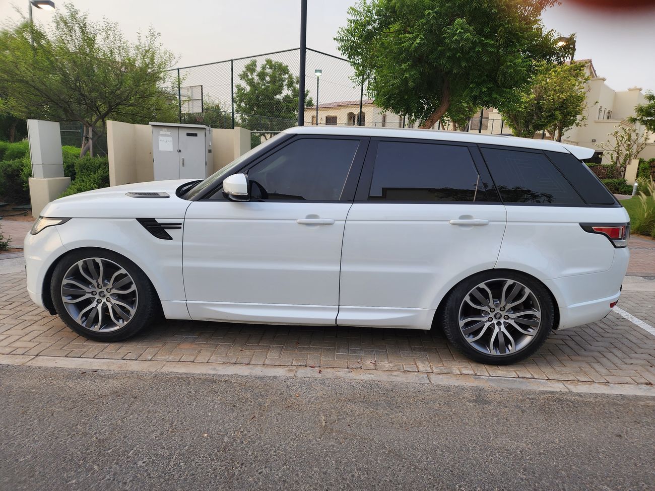 لاند روفر رينج روفر سبورت HSE 3.0L (340 HP)