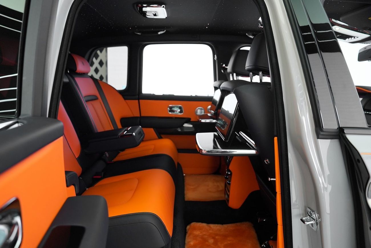 رولز رويس كولينان Rolls Royce Cullinan Black Badge