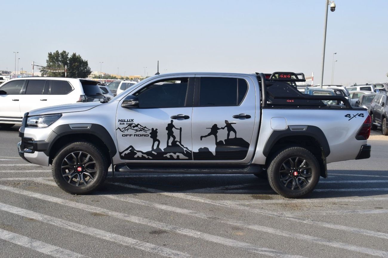 تويوتا هيلوكس Toyota Hilux Mid Option RHD Diesel Engine