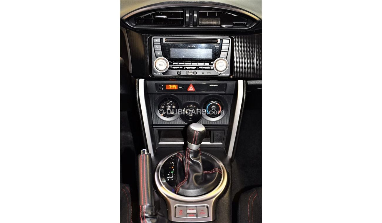 تويوتا 86 AMAZING Toyota GT 86 2013 Model!! in White Color! GCC Specs