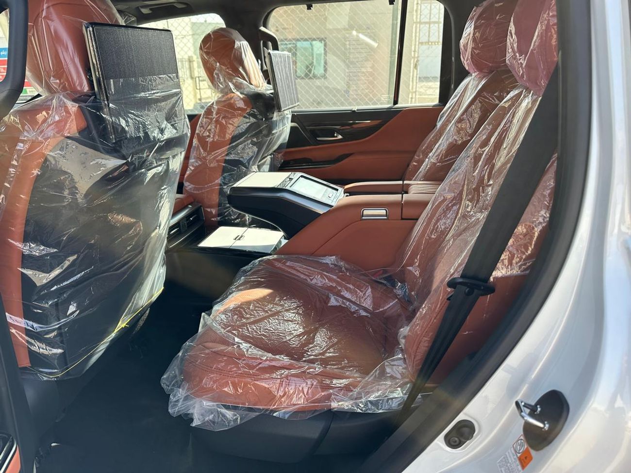 Lexus LX 600 2026 Lexus LX600 VIP (4-Seater) 3.5L V6 Twin-Turbo Petrol A/T 4WD Export Only