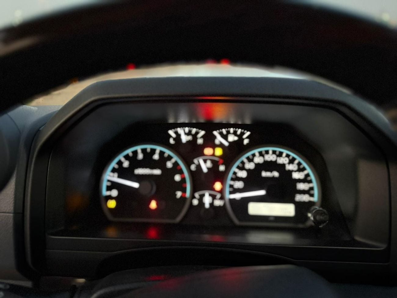 تويوتا لاند كروزر 70 LC76 STD Std 4.0L AWD