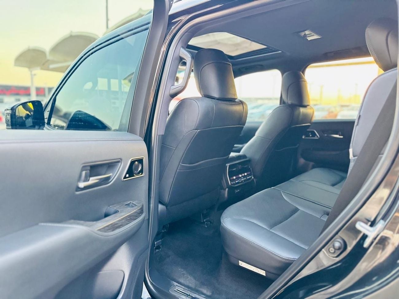 Toyota Land Cruiser GR-S 3.3L